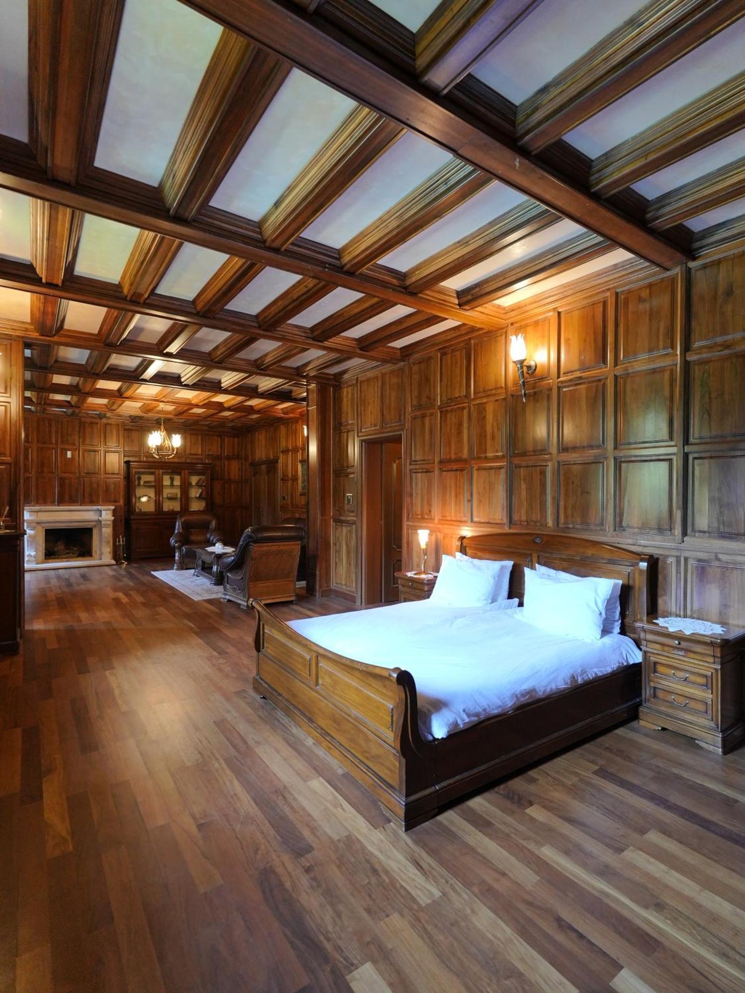 The Castle - Your Unique Way Of Retreat بوروفتس المظهر الخارجي الصورة