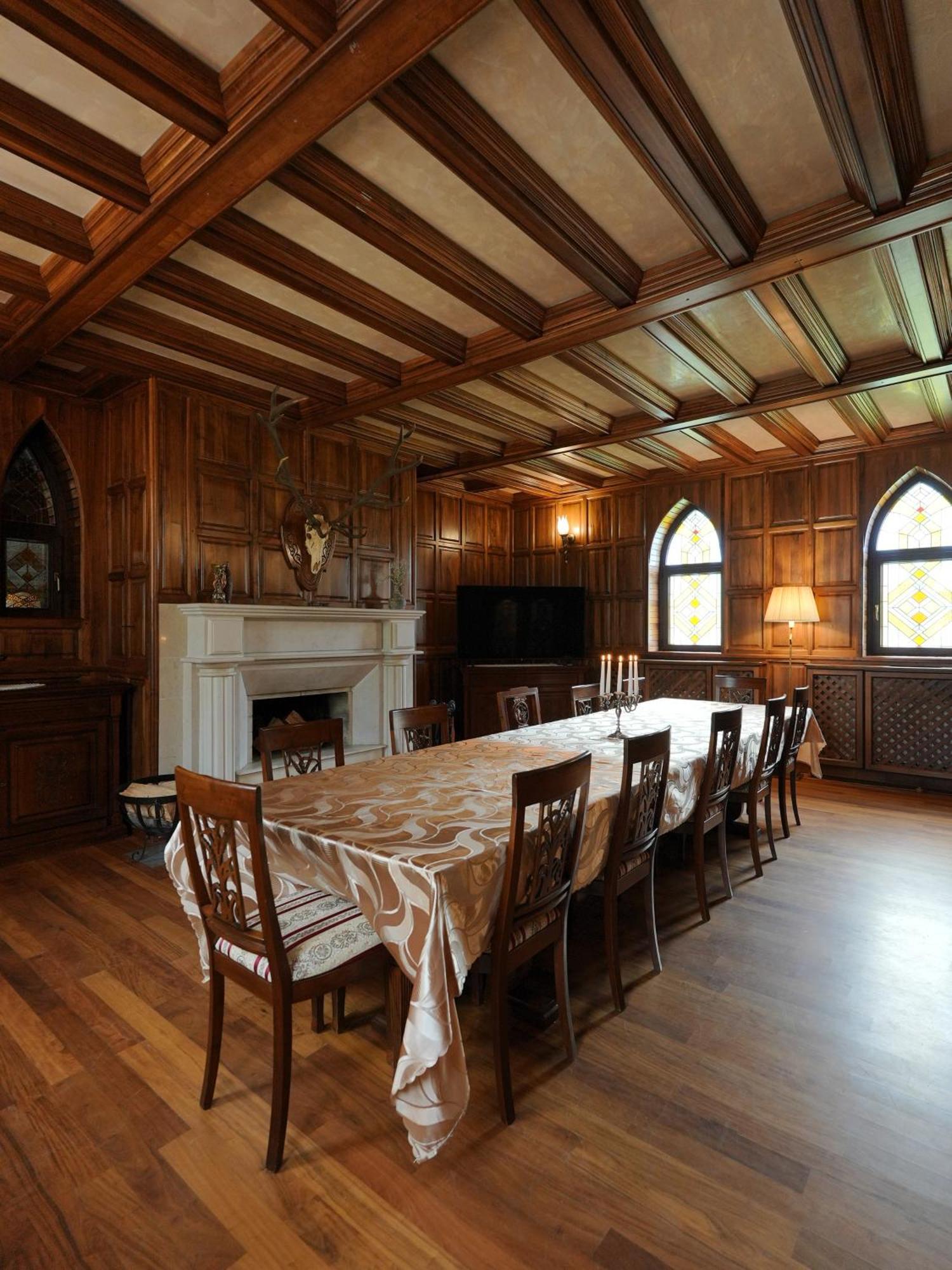 The Castle - Your Unique Way Of Retreat بوروفتس المظهر الخارجي الصورة